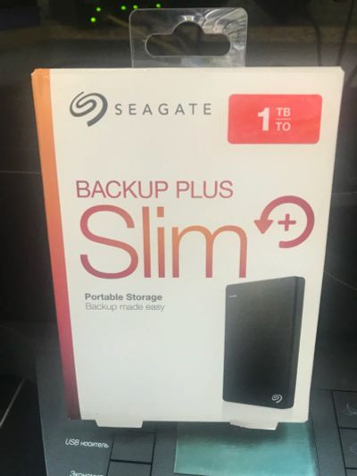 Лот: 12143866. Фото: 1. Внешний жёсткий диск HDD Seagate... Жёсткие диски (HDD)