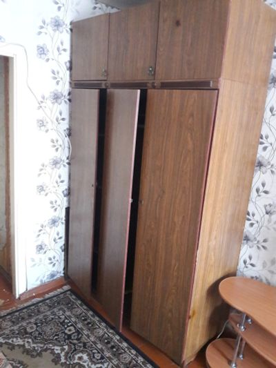 Лот: 12767755. Фото: 1. Плательный шкаф. Шкафы, шкафы-купе