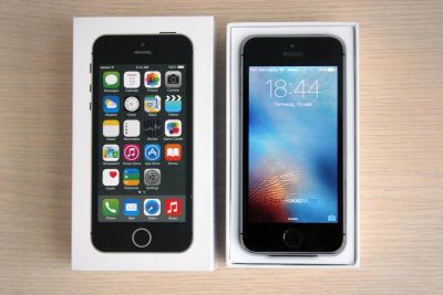 Лот: 7307010. Фото: 1. iPhone 5s Space Grey LTE 16 gb... Смартфоны