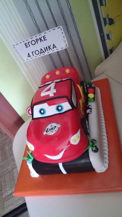 Лот: 6053906. Фото: 1. ТОРТ Молния Маквин 2. Торты, пирожные