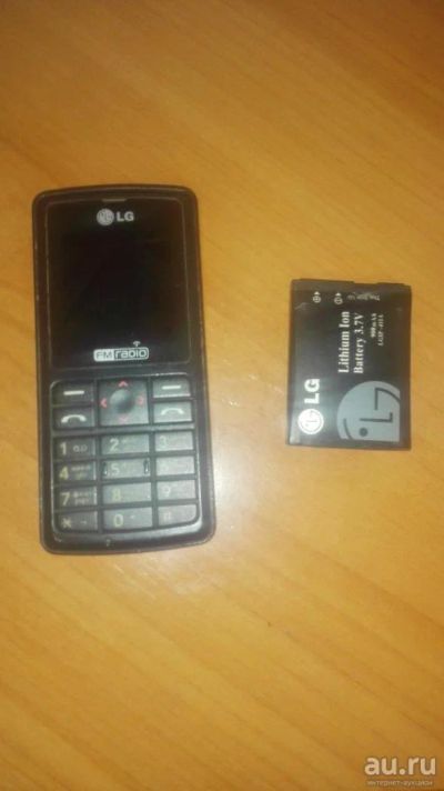 Лот: 9375174. Фото: 1. Сотовый телефон LG kg270 кнопочный... Кнопочные мобильные телефоны