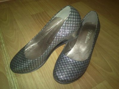 Лот: 11018896. Фото: 1. Новые нарядные туфли. Туфли