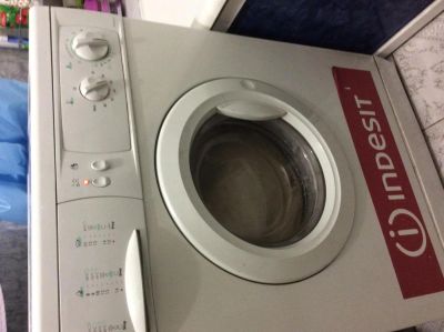 Лот: 4842064. Фото: 1. Стиральная машина indesit. Стиральные машины