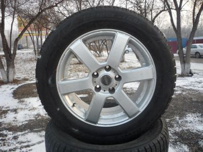 Лот: 4792177. Фото: 1. Шины и диски с Японии 215/60 R17... Шины на дисках