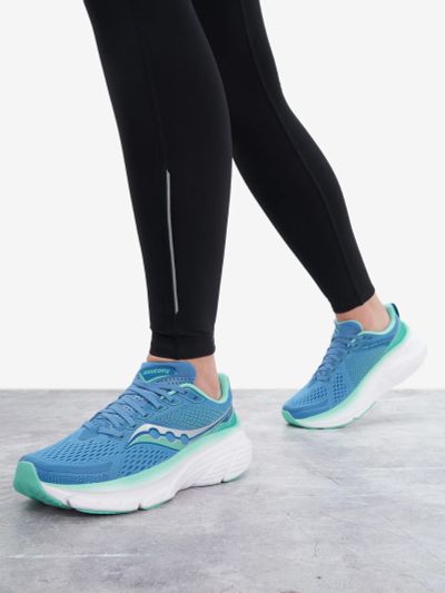 Лот: 22456309. Фото: 1. Кроссовки женские Saucony Guide... Другое (одежда, обувь, галантерея)