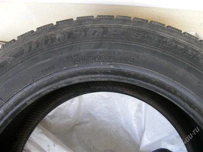 Лот: 1039886. Фото: 1. Шины зимние R16 205/60 Dunlop. Шины