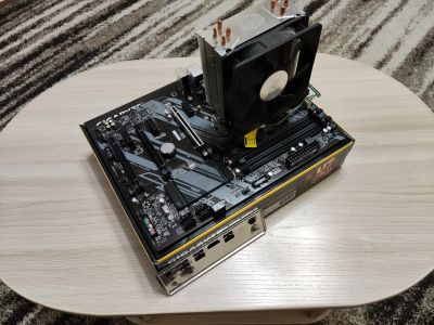 Лот: 18432413. Фото: 1. Материнская плата Gigabyte Z390... Комплекты запчастей