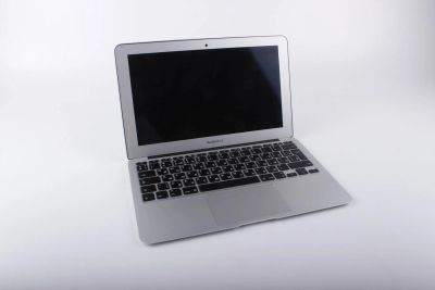 Лот: 5058244. Фото: 1. Apple MacBook Air (MD711RU/B). Ноутбуки