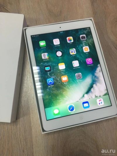 Лот: 9445063. Фото: 1. iPad Air Silver 64GB. Планшеты