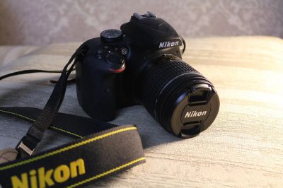 Лот: 13148837. Фото: 1. Зеркальная камера Nikon D3400... Цифровые зеркальные