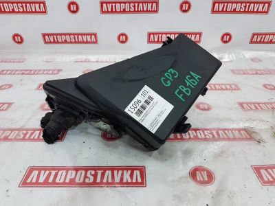 Лот: 21019161. Фото: 1. Блок предохранителей под капот... Двигатель и элементы двигателя