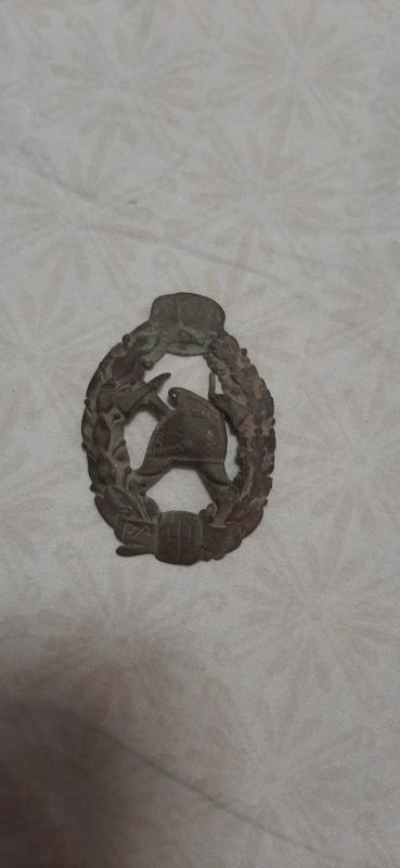 Лот: 19691652. Фото: 1. Знак пожарного до 1917 года. Другое (значки, медали, жетоны)
