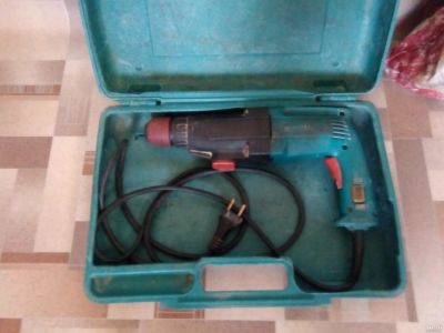Лот: 13734143. Фото: 1. Перфоратор Makita HR2400. Электроинструмент