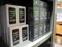 Лот: 1423801. Фото: 1. Apple iPhone 3GS 8GbТел:282-91-19... Кнопочные мобильные телефоны