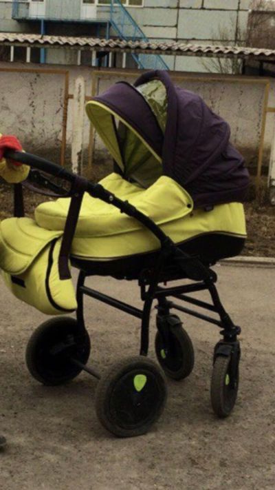 Лот: 12326733. Фото: 1. Коляска Zippy 2в1. Коляски