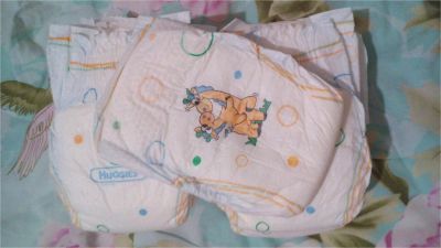 Лот: 7045246. Фото: 1. Памперсы Huggies. Детская гигиена