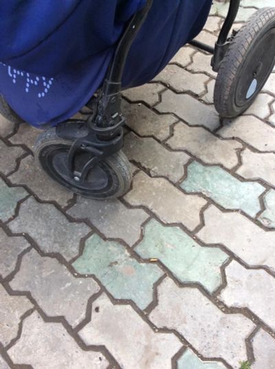 Лот: 7888726. Фото: 1. Коляска 2в1 zippy. Коляски