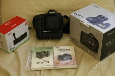 Лот: 1040339. Фото: 1. Canon 5D + Grip. Цифровые зеркальные