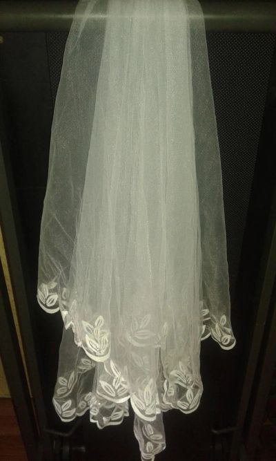 Лот: 7826888. Фото: 1. Фата белая. Фаты, вуали, шляпки