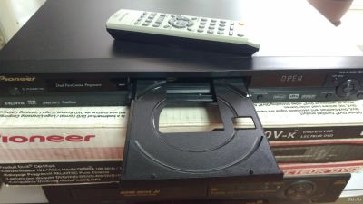Лот: 18343012. Фото: 1. DVD плеер Pioneer DV-490V-K. DVD, Blu-Ray плееры