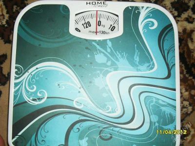 Лот: 1740109. Фото: 1. Весы напольные новые Home Element. Остальная техника