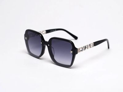 Лот: 24977350. Фото: 1. Очки Chanel. Очки солнцезащитные