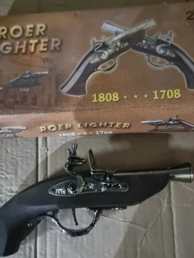 Лот: 25639713. Фото: 1. Зажигалка пистолет Roer Lighter... Зажигалки, спички, пепельницы