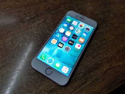 Лот: 15484007. Фото: 1. iPhone 6S 32GB Rose Gold РСТ. Смартфоны