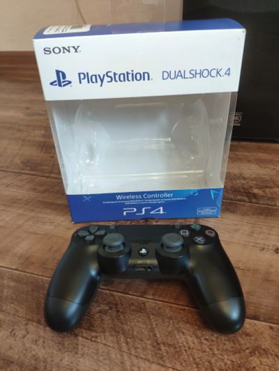 Лот: 14622290. Фото: 1. Геймпад Dualshock 4 v.2 для Sony... Аксессуары для игровых приставок, консолей, геймпады
