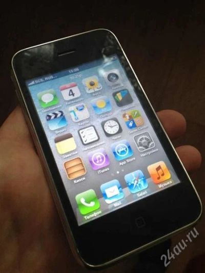 Лот: 2479985. Фото: 1. Iphone 3gs 16gb white. Смартфоны