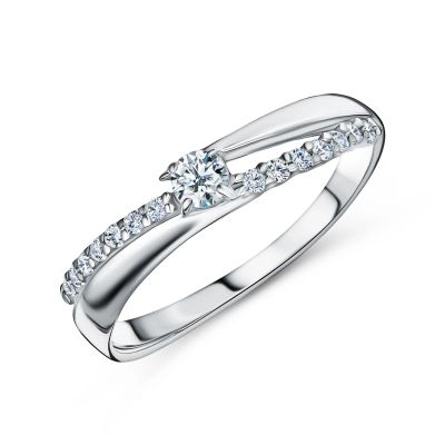 Лот: 23888095. Фото: 1. Серебряное кольцо с фианитами... Кольца, перстни