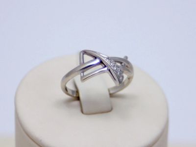 Лот: 12745183. Фото: 1. ЗОЛОТОЕ КОЛЬЦО С БРИЛЛИАНТАМИ... Кольца, перстни