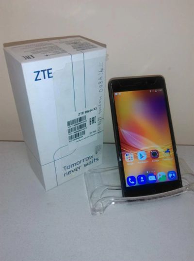 Лот: 9384665. Фото: 1. Сотовый телефон ZTE Blade X3. Смартфоны