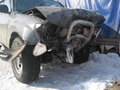 Лот: 586807. Фото: 1. Toyota Land Cruiser 105 (Аварийный... Автомобили