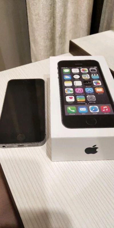 Лот: 15050652. Фото: 1. Iphone 5s 64gb. Смартфоны