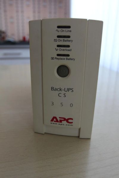 Лот: 7068331. Фото: 1. ИБП APC Back UPS CS 350. ИБП, аккумуляторы для ИБП
