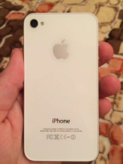 Лот: 6103464. Фото: 1. Iphone 4S 8Гб РСТ (полный комплект... Смартфоны