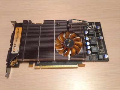 Лот: 8586063. Фото: 1. Видеокарта Geforce 9800 GT Zotac... Видеокарты
