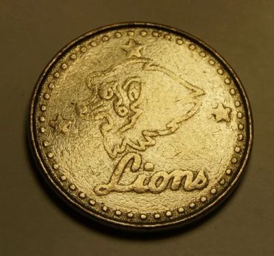 Лот: 8967407. Фото: 1. Игровой жетон со львом (Lions... Другое (значки, медали, жетоны)