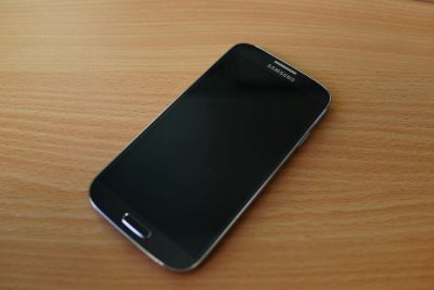 Лот: 4841266. Фото: 1. Samsung Galaxy S4 GT-I9500 16Gb. Смартфоны