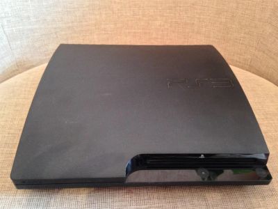 Лот: 3649447. Фото: 1. PlayStation 3 + 3 джостика... Игровые приставки, консоли