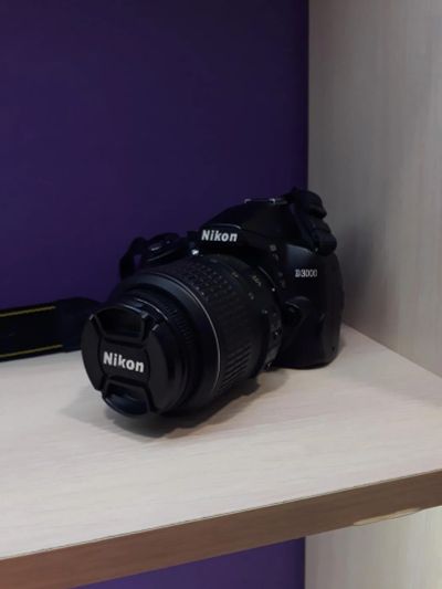 Лот: 11504498. Фото: 1. Зеркальный фотоаппарат Nikon D3000... Цифровые зеркальные