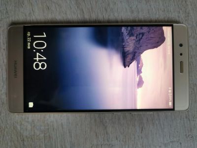 Лот: 15323957. Фото: 1. Смартфон Huawei P9 gold. Смартфоны