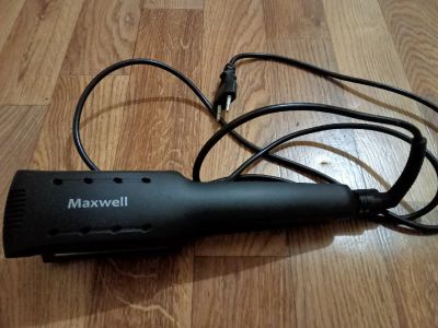Лот: 18587486. Фото: 1. Выпрямитель для волос Maxwell... Укладка и стрижка волос, бритьё, эпиляция