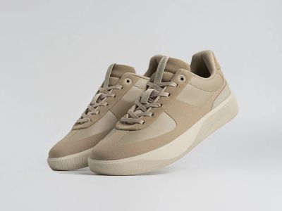 Лот: 25410226. Фото: 1. Кроссовки lululemon Cityverse. Кеды, кроссовки, слипоны