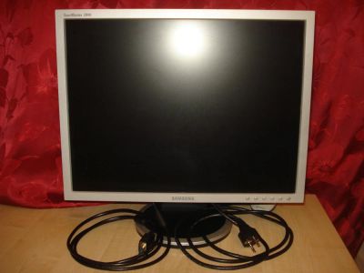 Лот: 8448760. Фото: 1. ЖК-монитор Samsung SyncMaster... ЖК-мониторы
