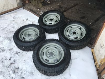 Лот: 15551404. Фото: 1. Зимние шины Nordman 175/70/R13... Шины на дисках