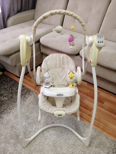 Лот: 14727867. Фото: 1. Электро качеля Graco. Ходунки, прыгунки, качели