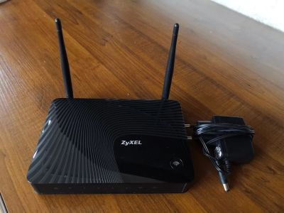 Лот: 16667036. Фото: 1. Wi-Fi роутер Zyxel Keenetic Lite... Маршрутизаторы (роутеры)