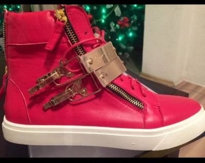 Лот: 4882519. Фото: 1. Giuseppe Zanotti (40-41). Другое (женская обувь)